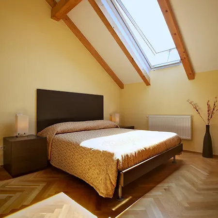 Hotel Halkova 4*
