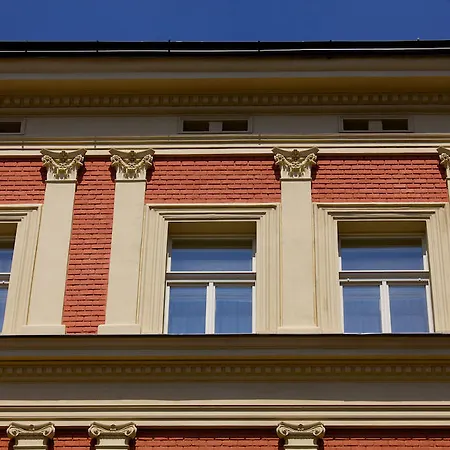 Halkova 4* Praga