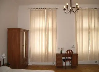 Halkova 4* Πράγα